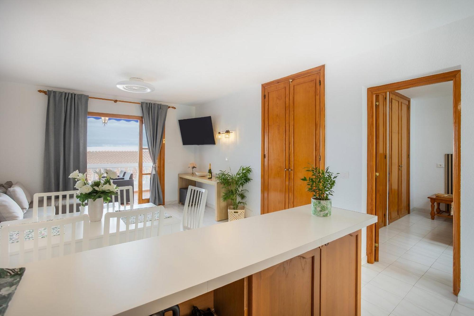 Cozy Port Royal Margot Sunset View Home By Lovetenerife Лос-Крістіанос Екстер'єр фото